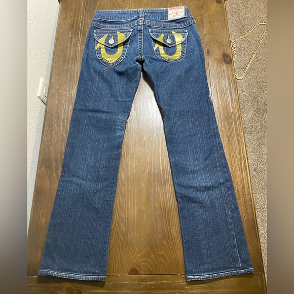True religion jeans, gold horseshoe, Bootcut, darker denim wash, size 28 - Picture 2 of 12